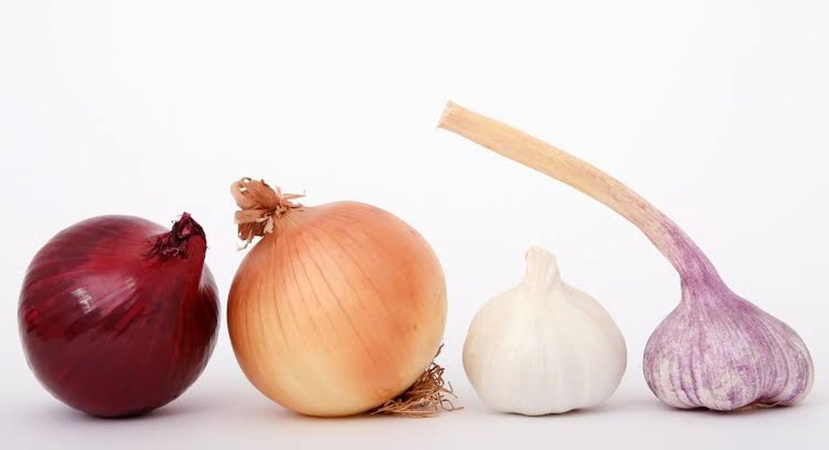 Eating onions and garlic lower prostate cancer risks, study reveals